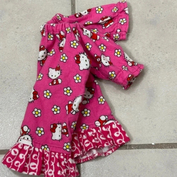 Madame Alexander Pink doll Hello Kitty Night Gown - Picture 4 of 4